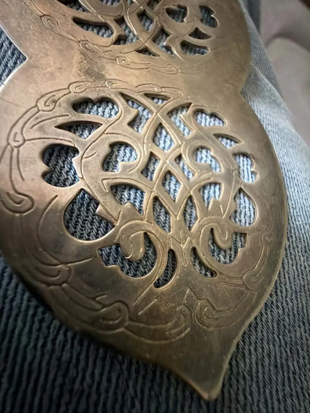 Unbranded silverplate pastry